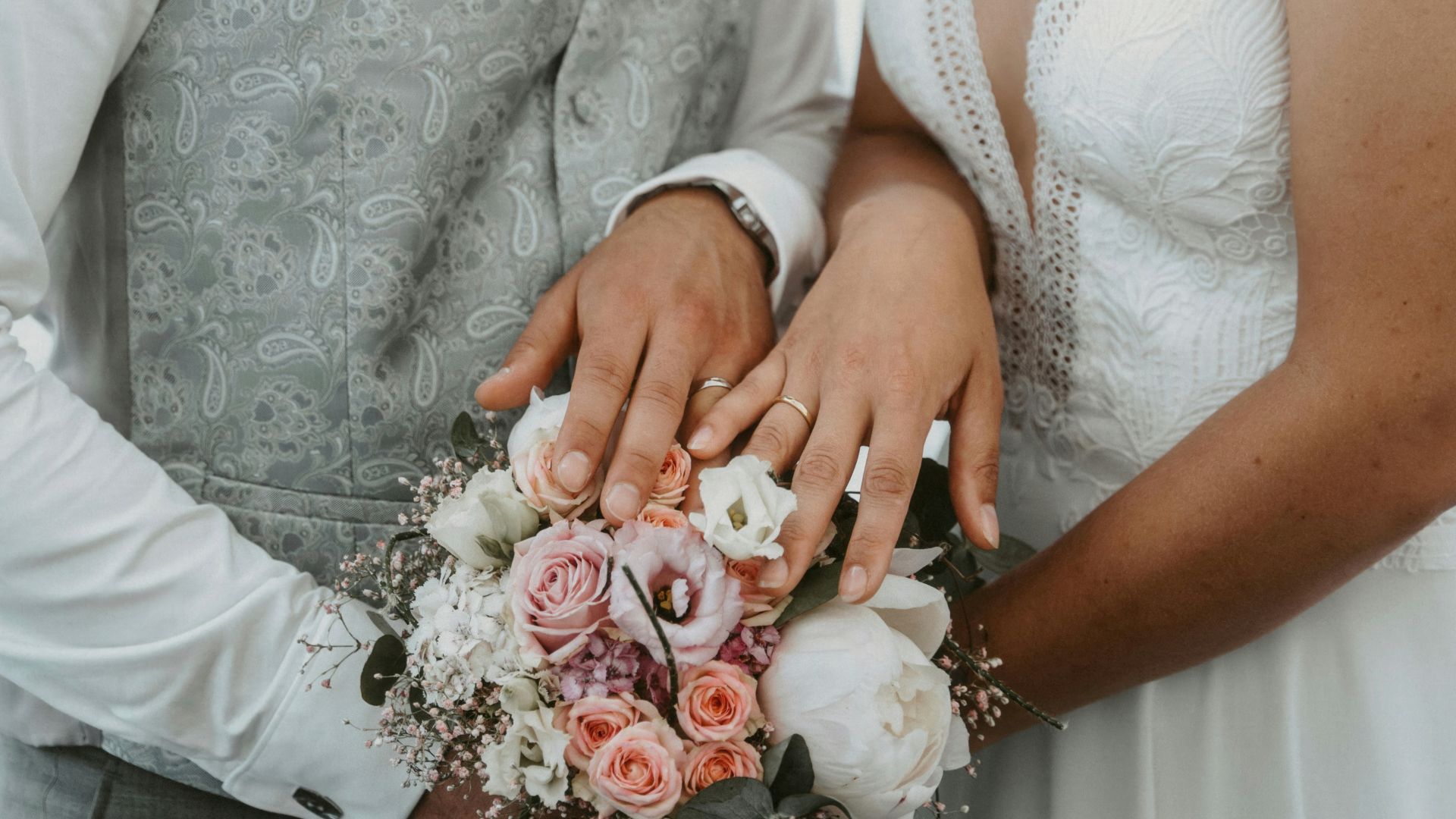 נישואים אזרחיים בזום